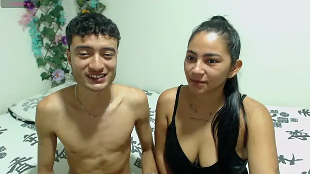 Snapshot of camiYwY chatting on 11/25/25, 06:46 camiYwY online show from 11/25/25, 06:46