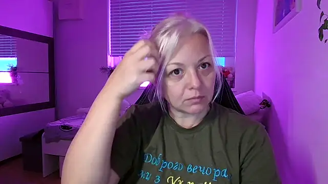 Linsy Kim online show from 11/26/25, 06:25