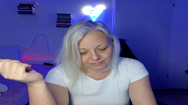 Linsy Kim online show from 04/16/26, 09:50