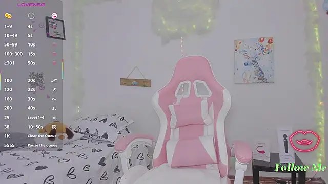 milfAaura online show from 03/05/26, 04:19