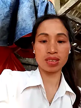 Snapshot of misa_00 chatting on 10/05/25, 09:40 misa 00 online show from 10/05/25, 09:40