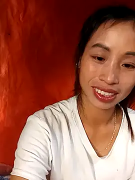 Snapshot of misa_00 chatting on 10/18/25, 09:43 misa 00 online show from 10/18/25, 09:43