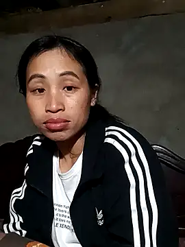 Snapshot of misa_00 chatting on 11/18/25, 04:50 misa 00 online show from 11/18/25, 04:50