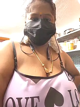 bakyasree143 online show from 12/17/25, 07:42