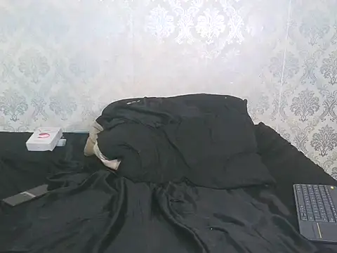 leandro477 online show from 11/21/25, 03:49