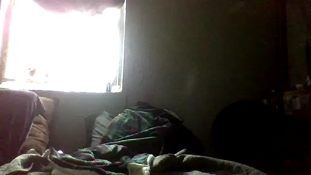 Snapshot of Tishrella6 chatting on 12/01/25, 01:05 Tishrella6 online show from 12/01/25, 01:05