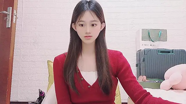 Snapshot of marina-cutegirll chatting on 12/19/25, 02:02 marina-cutegirll online show from 12/19/25, 02:02