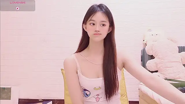 Snapshot of marina-cutegirll chatting on 02/25/26, 09:24 marina-cutegirll online show from 02/25/26, 09:24