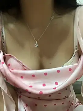 Snapshot of kem_2000 chatting on 10/08/25, 12:14 kem 2000 online show from 10/08/25, 12:14