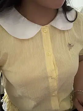 Snapshot of kem_2000 chatting on 10/29/25, 10:28 kem 2000 online show from 10/29/25, 10:28