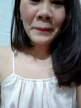 Singlemom69x online show from 07/15/26, 02:00