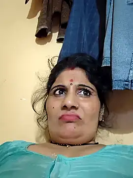 Snapshot of Rakhi99x chatting on 09/10/25, 04:29 Rakhi99x online show from 09/10/25, 04:29