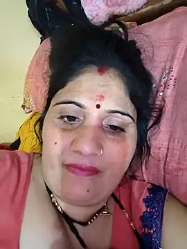 Snapshot of Rakhi99x chatting on 09/26/25, 06:17 Rakhi99x online show from 09/26/25, 06:17
