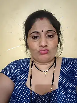 Snapshot of Rakhi99x chatting on 09/27/25, 09:03 Rakhi99x online show from 09/27/25, 09:03