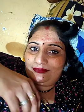 Snapshot of Rakhi99x chatting on 10/04/25, 08:45 Rakhi99x online show from 10/04/25, 08:45
