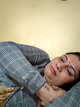 Snapshot of Rakhi99x chatting on 10/11/25, 02:55 Rakhi99x online show from 10/11/25, 02:55