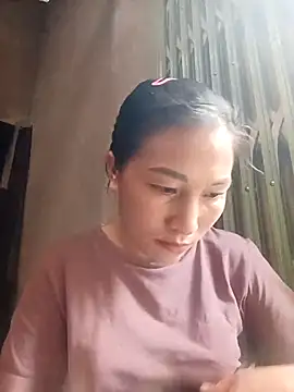 Snapshot of YAYAA-502 chatting on 10/12/25, 02:43 YAYAA-502 online show from 10/12/25, 02:43