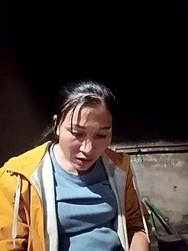 YAYAA-502 online show from 11/17/25, 11:38