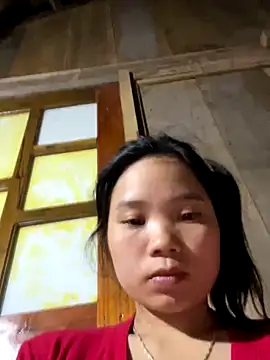 Ngoc-bbi online show from 12/14/25, 02:33