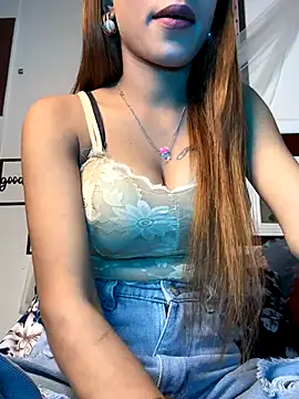 Snapshot of liza_0099 chatting on 12/16/25, 05:07 liza 0099 online show from 12/16/25, 05:07