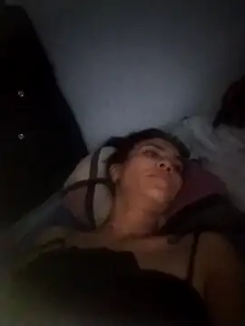 dulcelatin21 online show from 11/28/25, 09:39