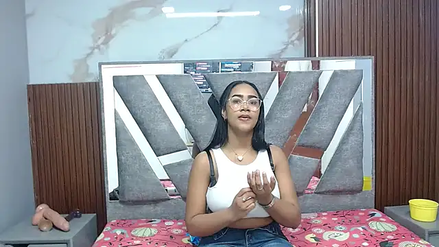 Snapshot of sanabeltits202cl chatting on 09/18/25, 03:30 sanabeltits202cl online show from 09/18/25, 03:30