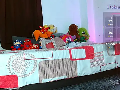 Snapshot of aaronjames1 chatting on 12/01/25, 10:26 aaronjames1 online show from 12/01/25, 10:26