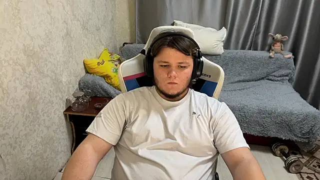 desiredude9 online show from 09/23/25, 06:33