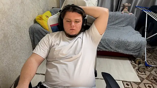 desiredude9 online show from 09/29/25, 04:56