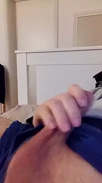 NewJoiner online show from 11/26/25, 06:09