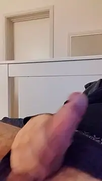 Snapshot of NewJoiner chatting on 02/09/26, 09:19 NewJoiner online show from 02/09/26, 09:19