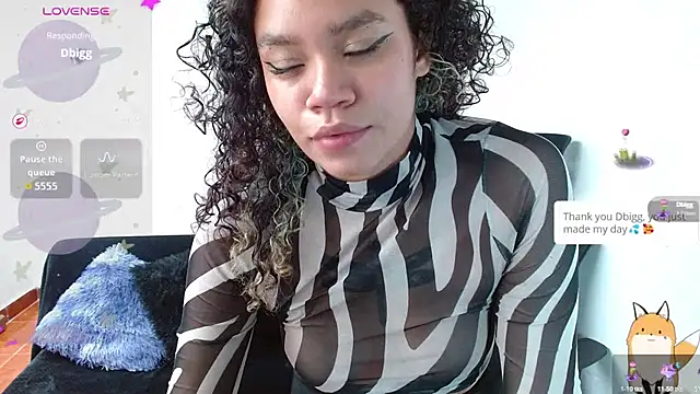 Snapshot of Canela_s1 chatting on 07/04/26, 02:12 Canela s1 online show from 07/04/26, 02:12