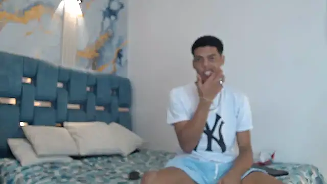 PRETTY FEM online show from 01/08/26, 01:19