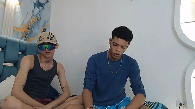 PRETTY FEM online show from 01/11/26, 01:21