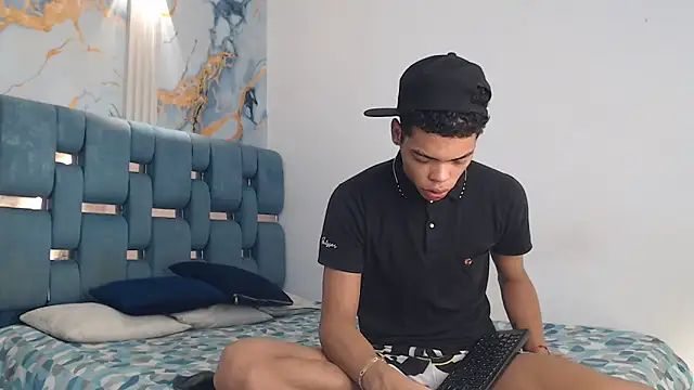 PRETTY FEM online show from 03/09/26, 08:46