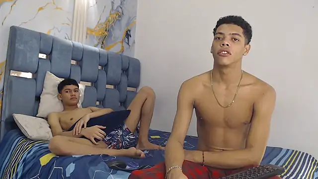 PRETTY FEM online show from 03/29/26, 07:36