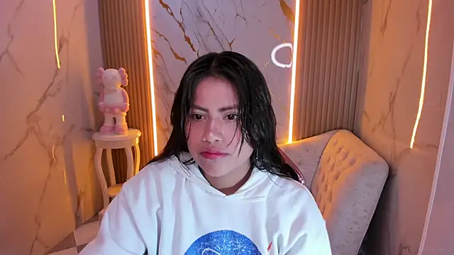 Snapshot of Victoria_b_ chatting on 09/25/25, 12:42 Victoria b online show from 09/25/25, 12:42