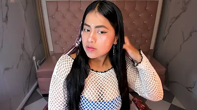 Snapshot of Victoria_b_ chatting on 10/15/25, 08:09 Victoria b online show from 10/15/25, 08:09