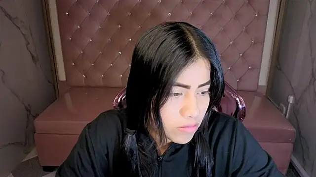 Snapshot of Victoria_b_ chatting on 11/23/25, 07:46 Victoria b online show from 11/23/25, 07:46