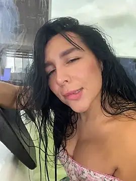 greciadom555 online show from 06/25/26, 05:17