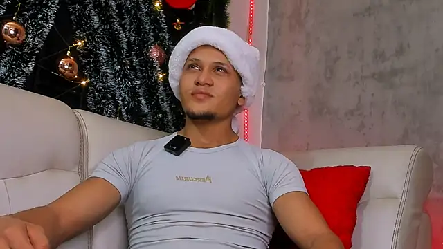 Snapshot of Manuel_FPG chatting on 12/16/25, 02:16 Manuel FPG online show from 12/16/25, 02:16