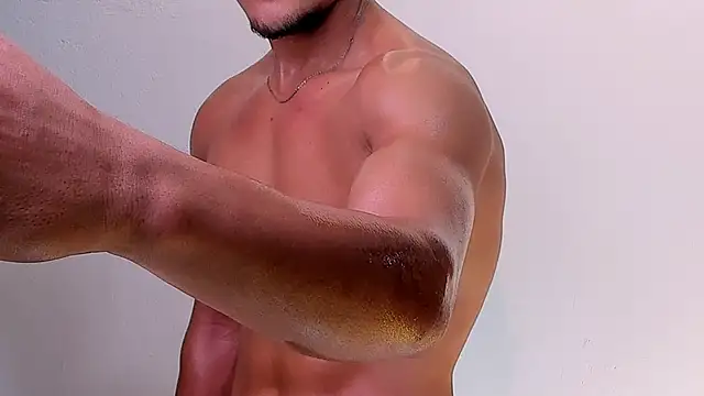 Snapshot of Manuel_FPG chatting on 12/20/25, 02:07 Manuel FPG online show from 12/20/25, 02:07