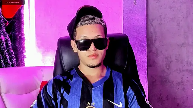 Snapshot of Manuel_FPG chatting on 01/14/26, 02:28 Manuel FPG online show from 01/14/26, 02:28