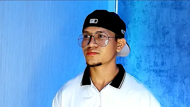 Snapshot of Manuel_FPG chatting on 02/01/26, 01:04 Manuel FPG online show from 02/01/26, 01:04