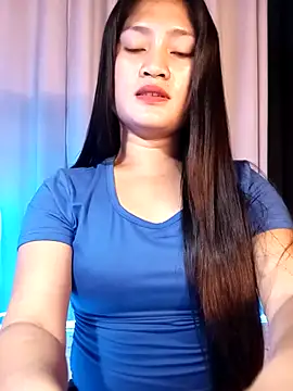 Snapshot of Naughtyalina2 chatting on 09/12/25, 03:17 Naughtyalina2 online show from 09/12/25, 03:17