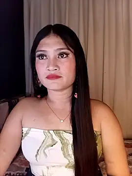 Snapshot of Naughtyalina2 chatting on 11/05/25, 12:10 Naughtyalina2 online show from 11/05/25, 12:10