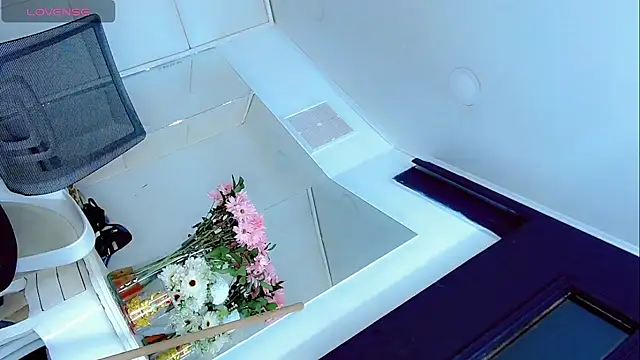 Snapshot of KatyuscaSubmissive chatting on 09/26/25, 07:40 KatyuscaSubmissive online show from 09/26/25, 07:40