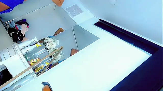 Snapshot of KatyuscaSubmissive chatting on 10/16/25, 07:37 KatyuscaSubmissive online show from 10/16/25, 07:37