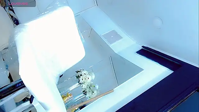 Snapshot of KatyuscaSubmissive chatting on 10/25/25, 07:41 KatyuscaSubmissive online show from 10/25/25, 07:41