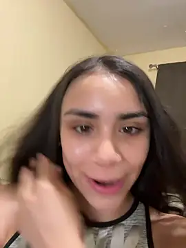 Ariovalle online show from 04/18/26, 06:06